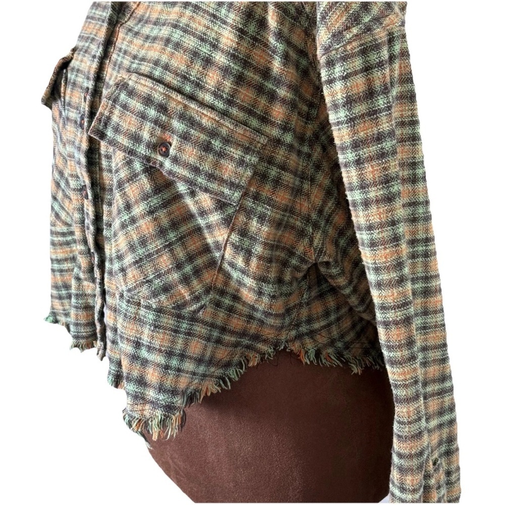 BDG Women Size XS Green Orange Brown Plaid Cropped Flannel  Raw Hem Oversized - Picture 9 of 15